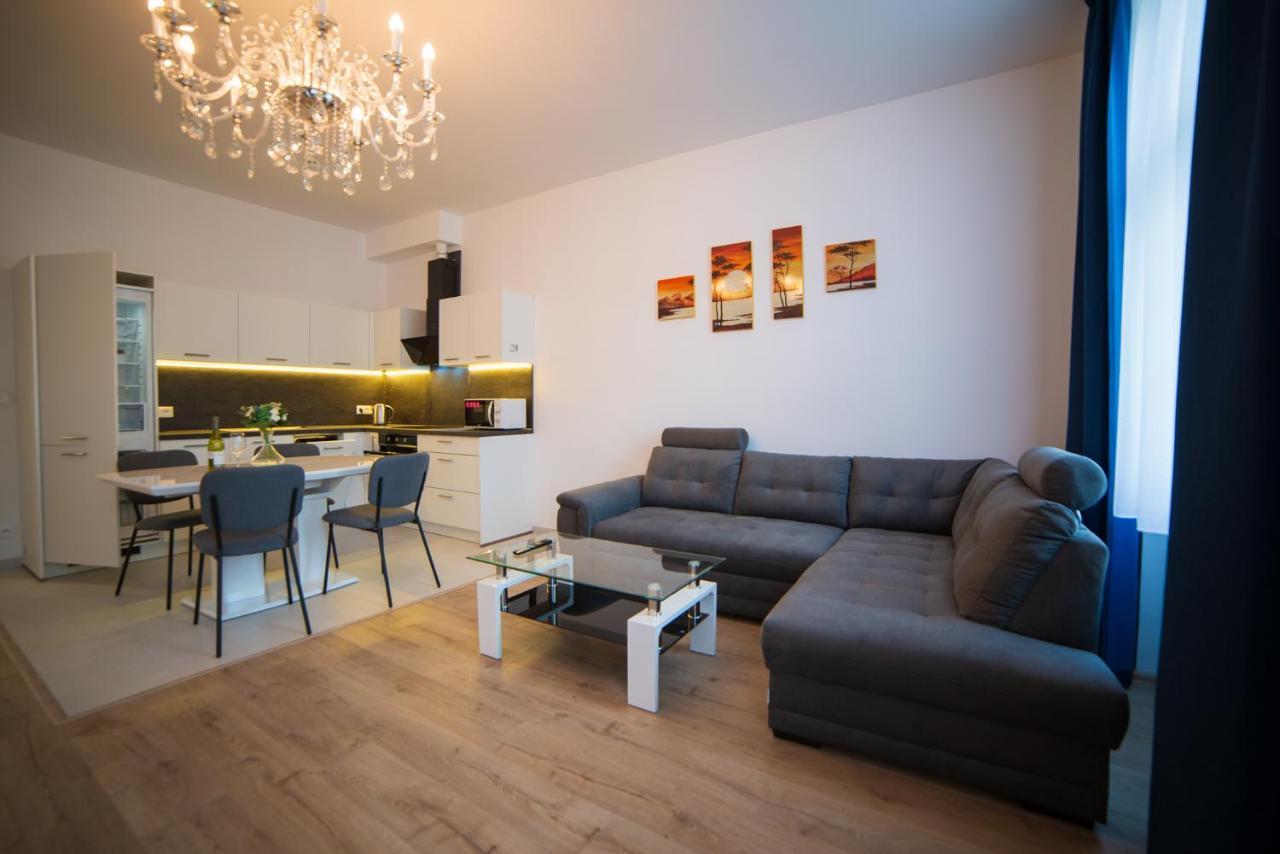 Top Class Apartments In Carlsbad Karlovy Vary Kültér fotó