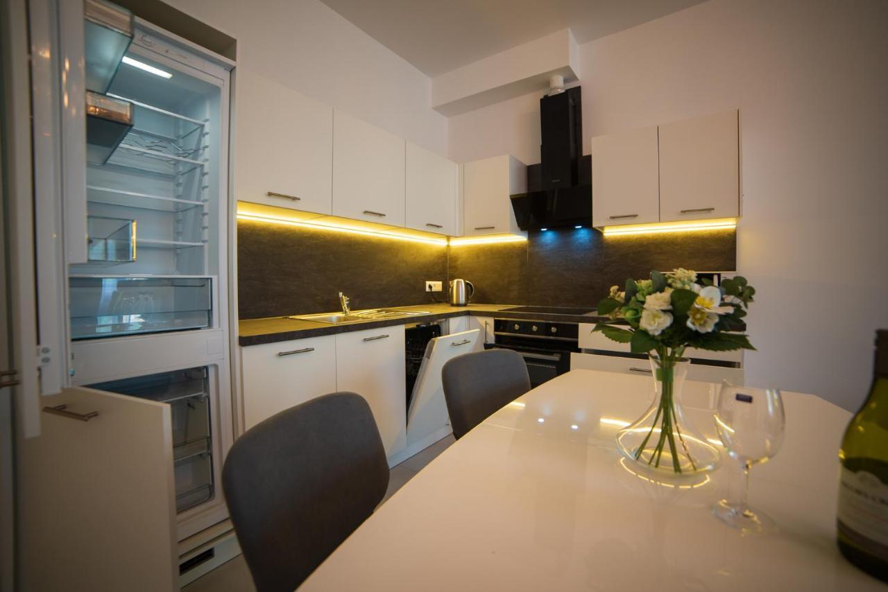 Top Class Apartments In Carlsbad Karlovy Vary Kültér fotó