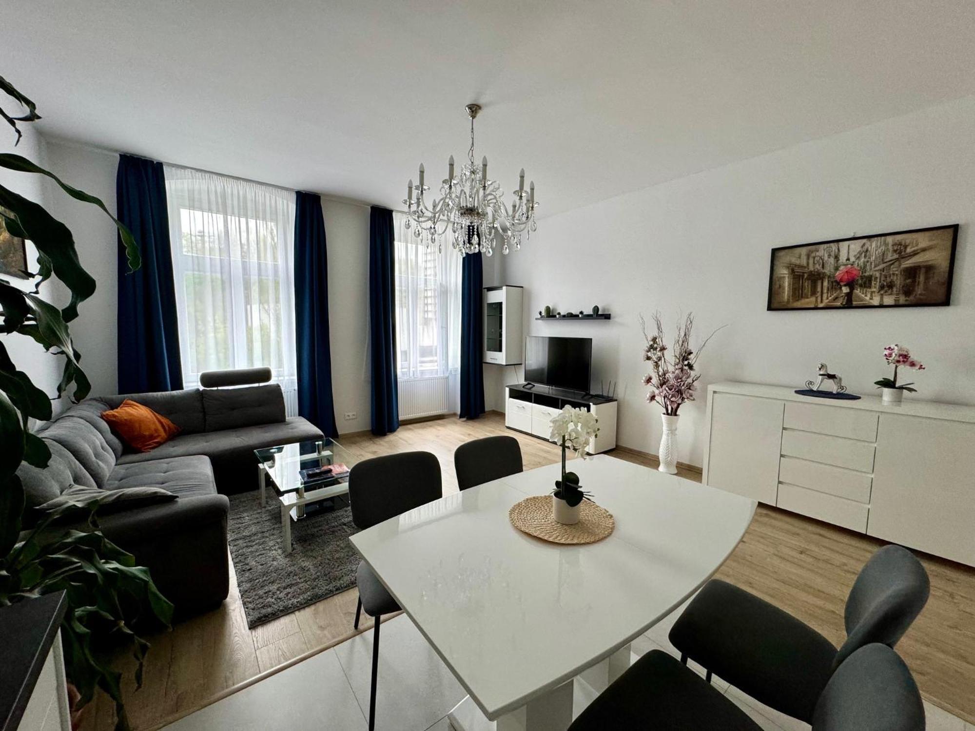 Top Class Apartments In Carlsbad Karlovy Vary Kültér fotó